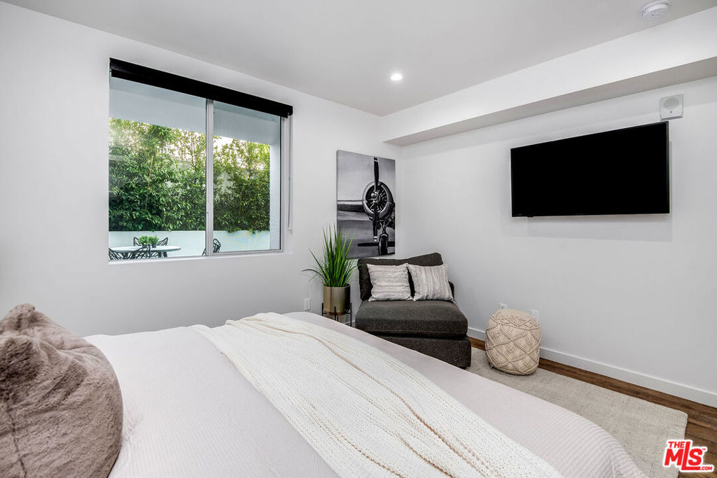 124 S Croft Avenue - Photo 44
