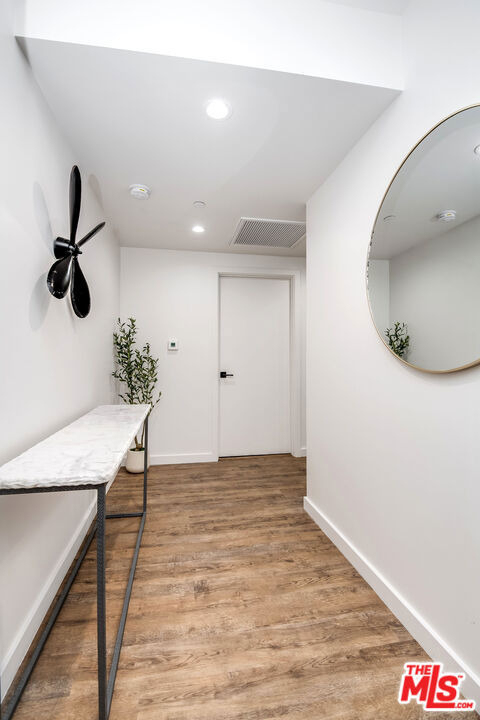 124 S Croft Avenue - Photo 26