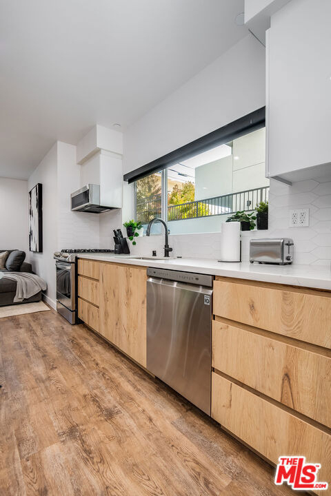 124 S Croft Avenue - Photo 5