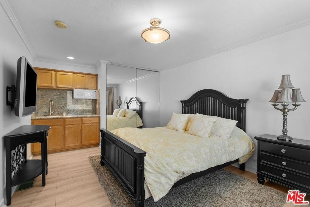 605 N Hillcrest Road - Photo 32