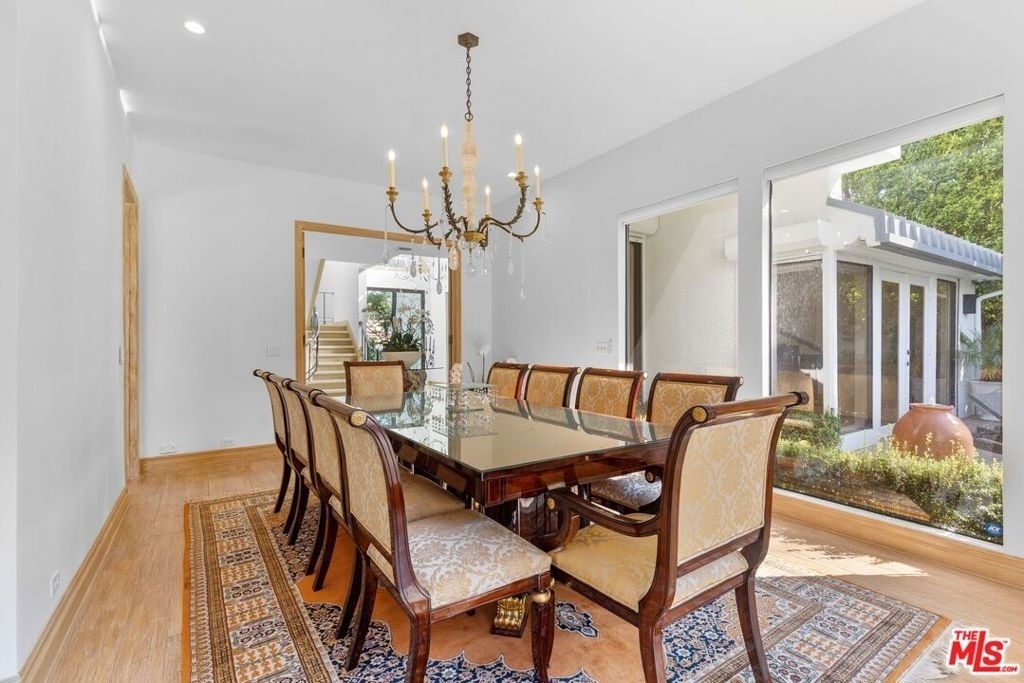605 N Hillcrest Road - Photo 8