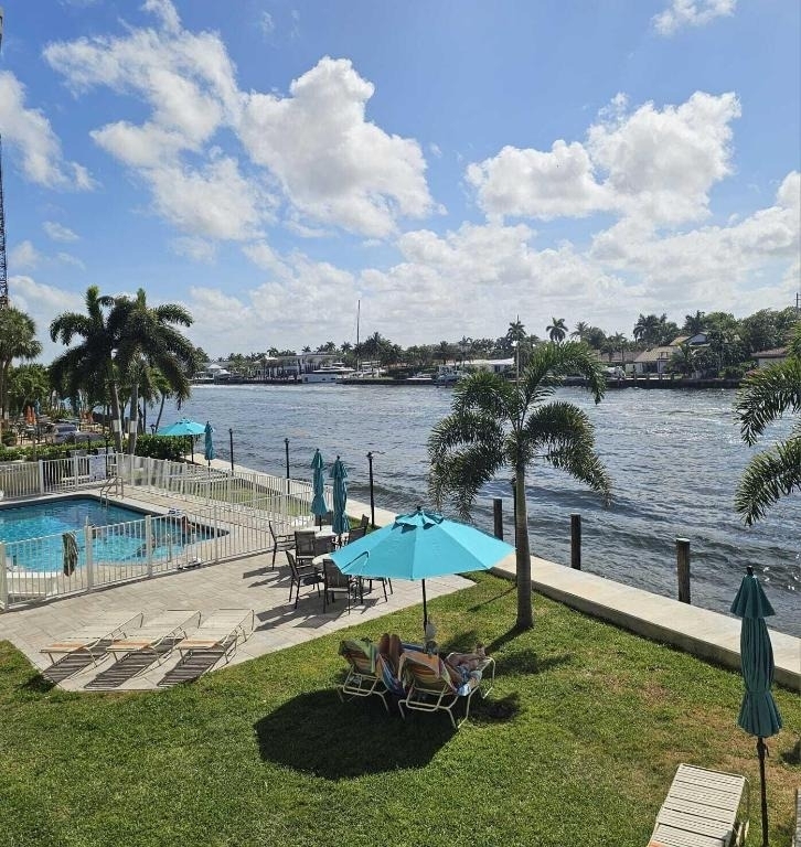 505 N Riverside Drive - Photo 10