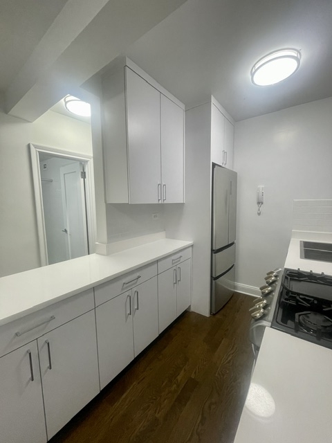 20 Beekman Place, 7B - Photo 9