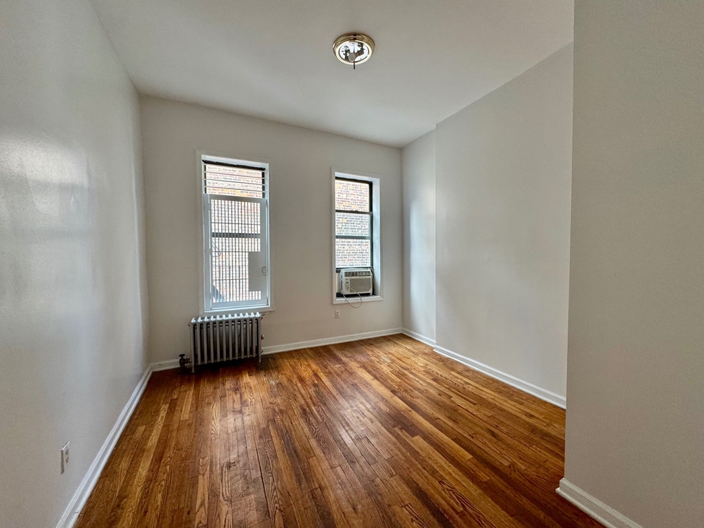 2915 Frederick Douglass Boulevard - Photo 0