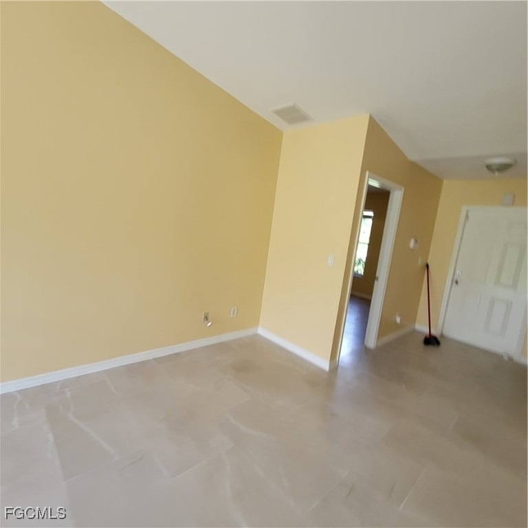 5235 30th Street Sw - Photo 8