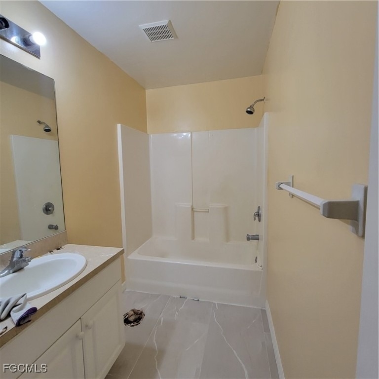 5235 30th Street Sw - Photo 4