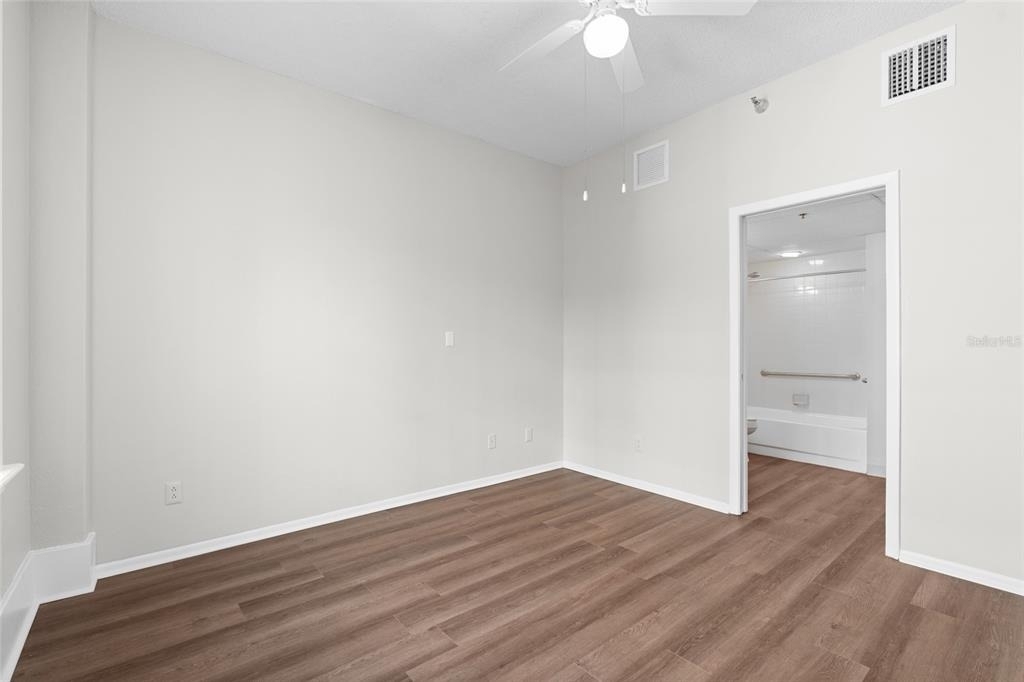 411 1st Avenue N - Photo 9