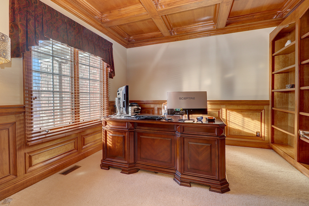 26025 Whispering Woods Circle - Photo 7