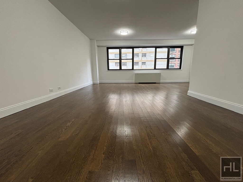 East 16 Avenue - Photo 8