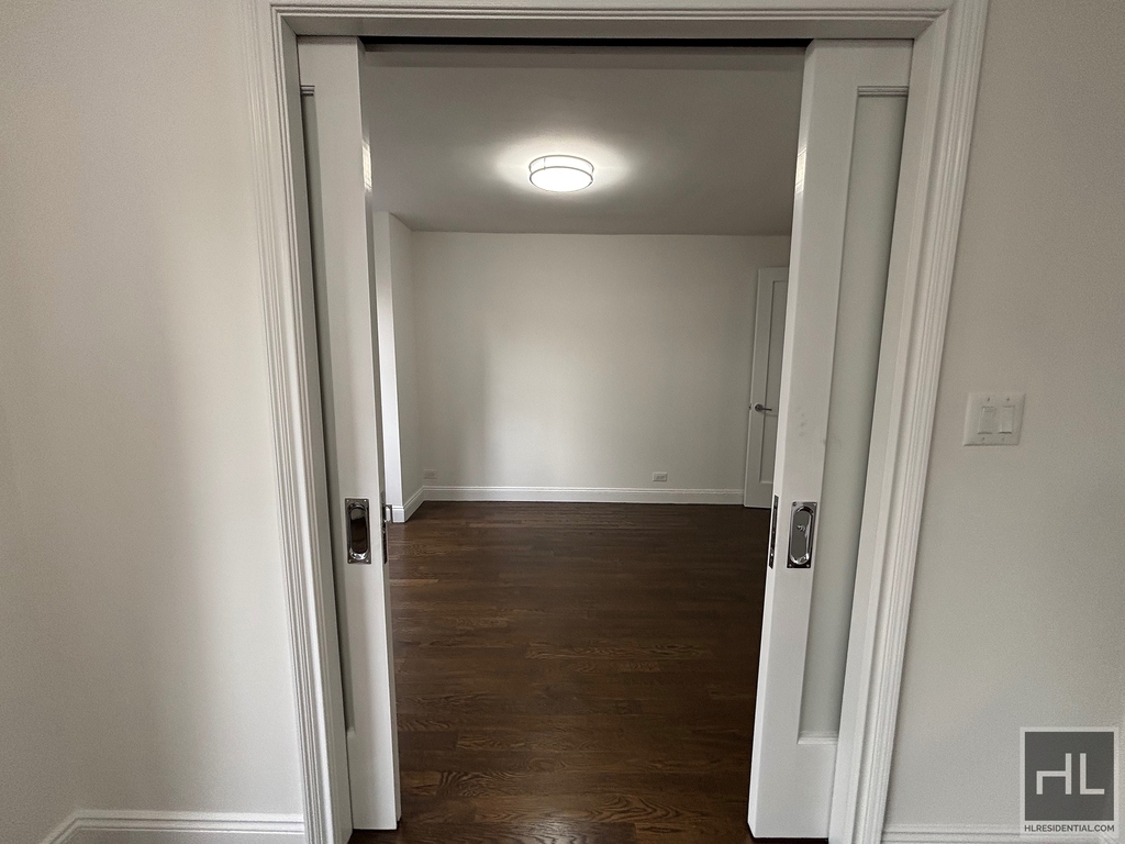 East 16 Avenue - Photo 13