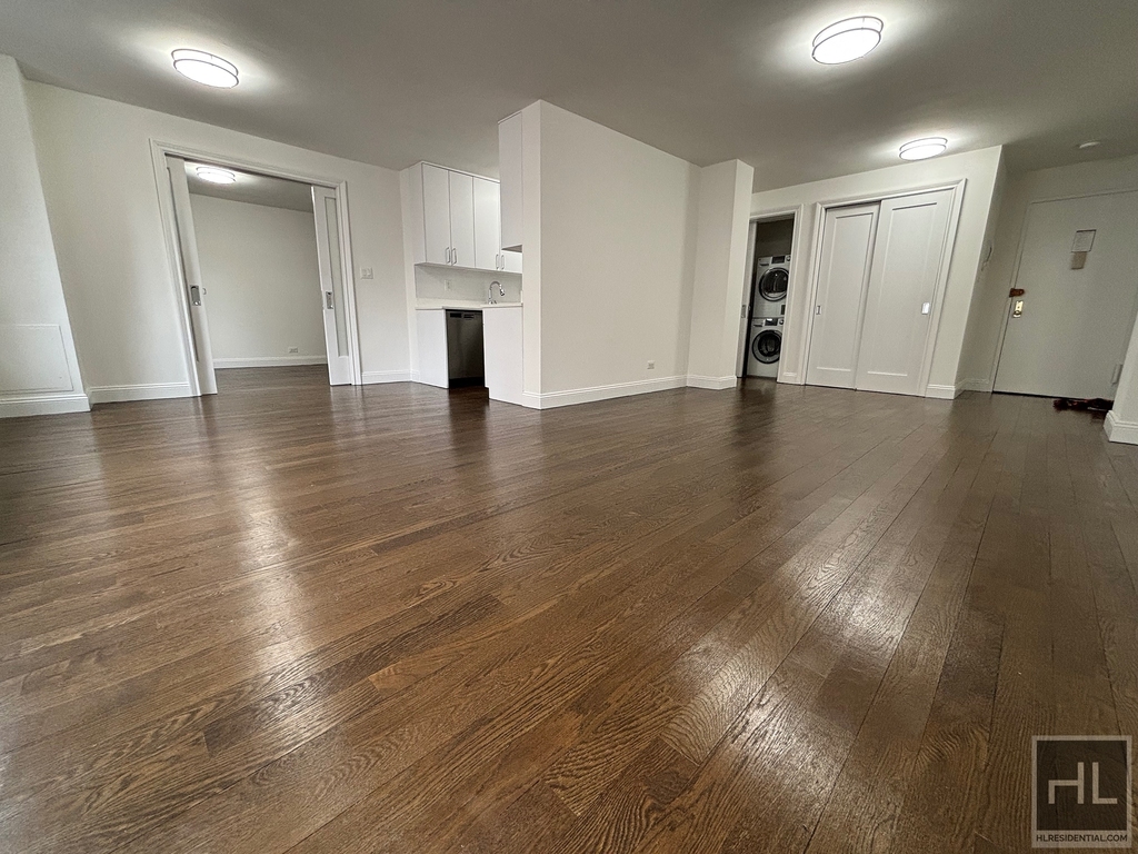 East 16 Avenue - Photo 23