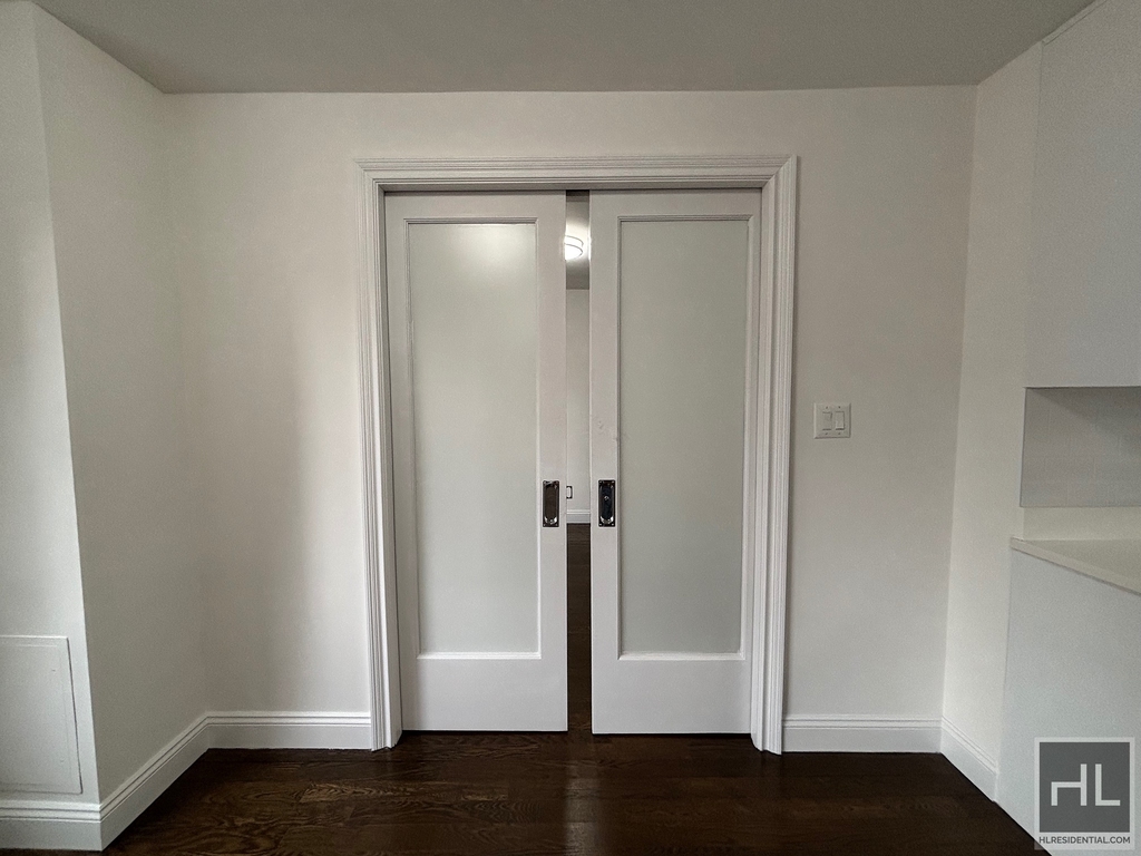 East 16 Avenue - Photo 12