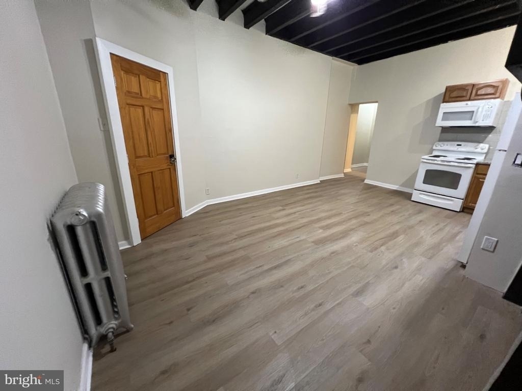 1709 W Montgomery Avenue - Photo 1