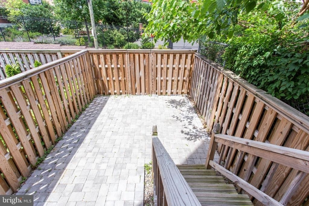 1519 Ogden Street - Photo 3