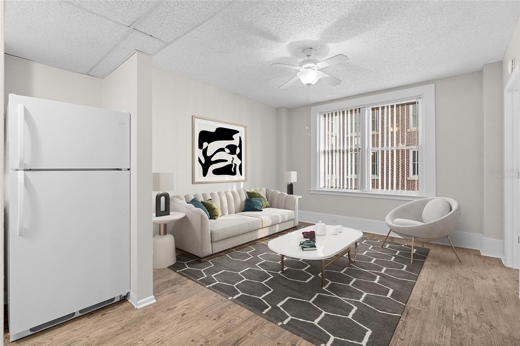 411 1st Avenue N - Photo 2