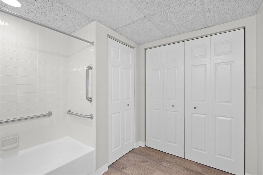 411 1st Avenue N - Photo 13