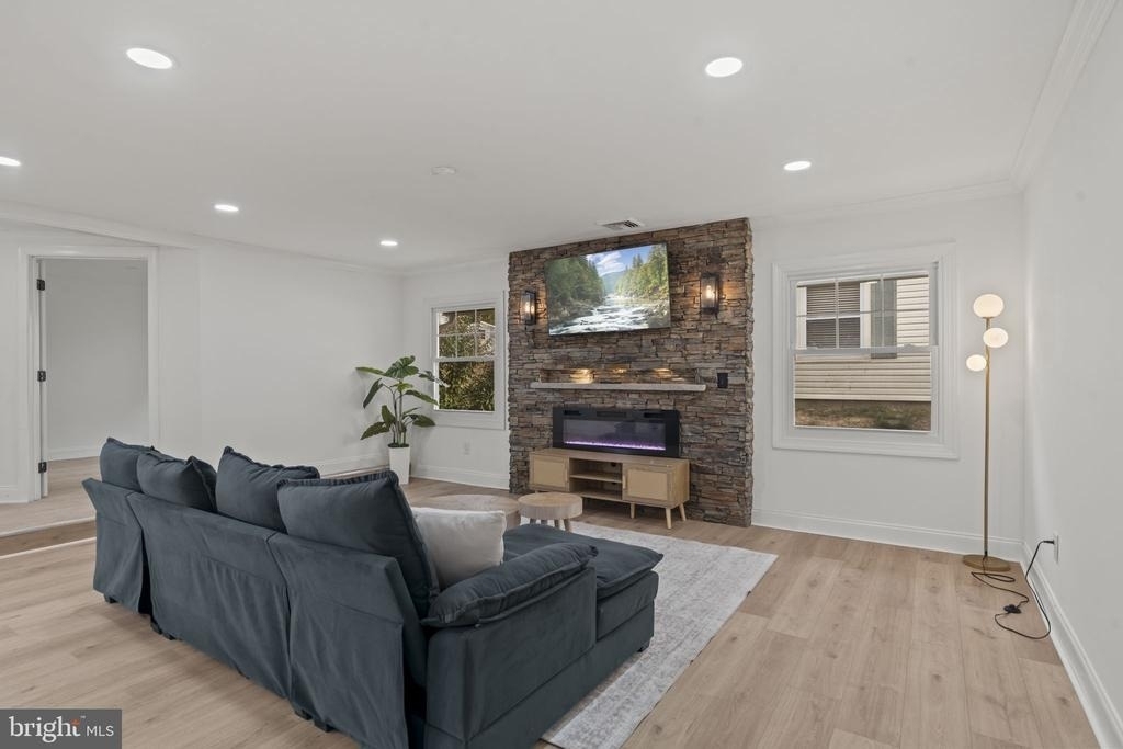 5 Burgess Lane - Photo 4