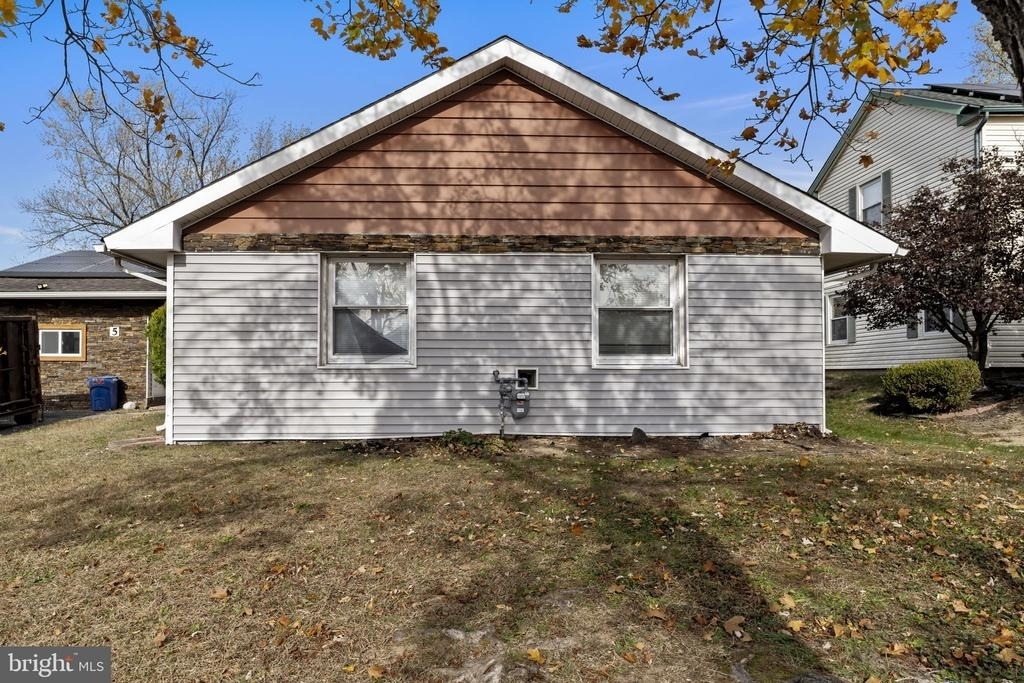 5 Burgess Lane - Photo 2