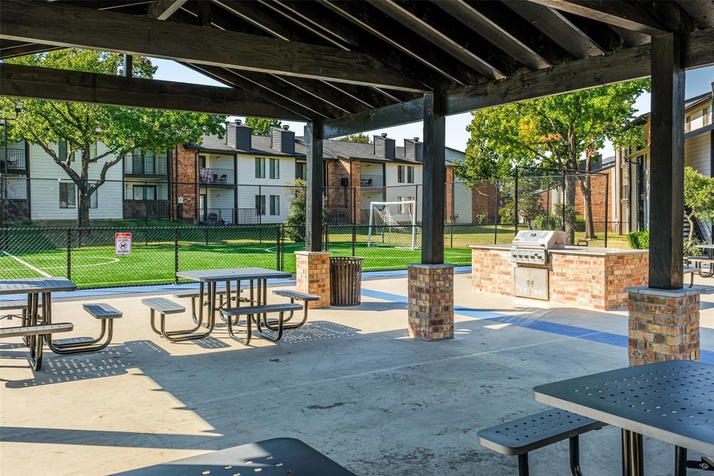 4600 West Pioneer Drive - Photo 45
