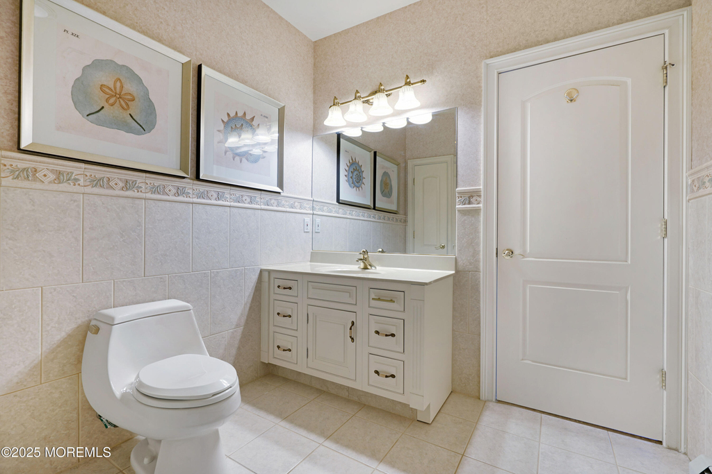 233 Beachfront - Photo 10