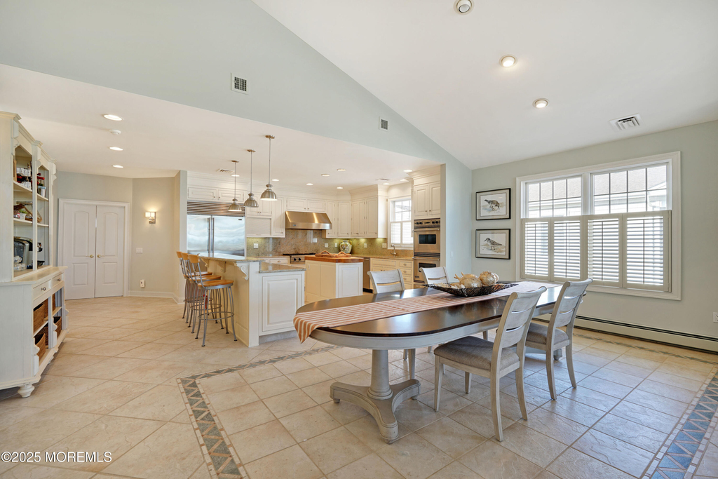 233 Beachfront - Photo 4