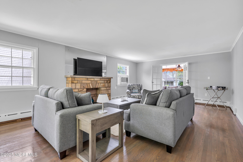 208 Trenton Boulevard - Photo 3