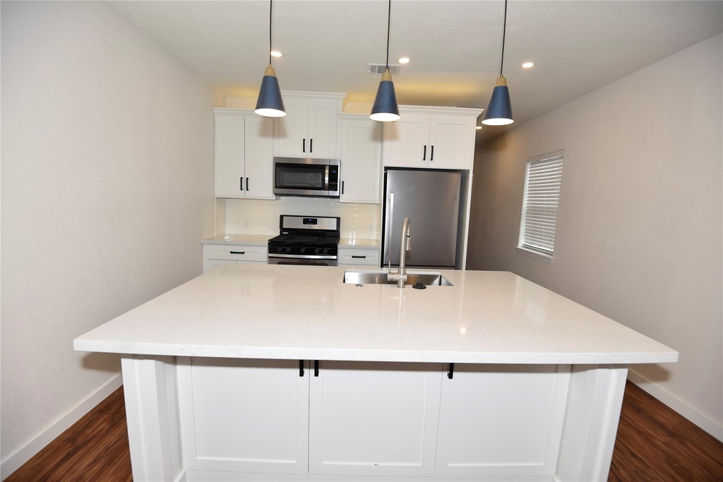 4322 Allen Street - Photo 0