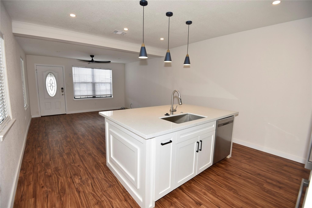 4322 Allen Street - Photo 1