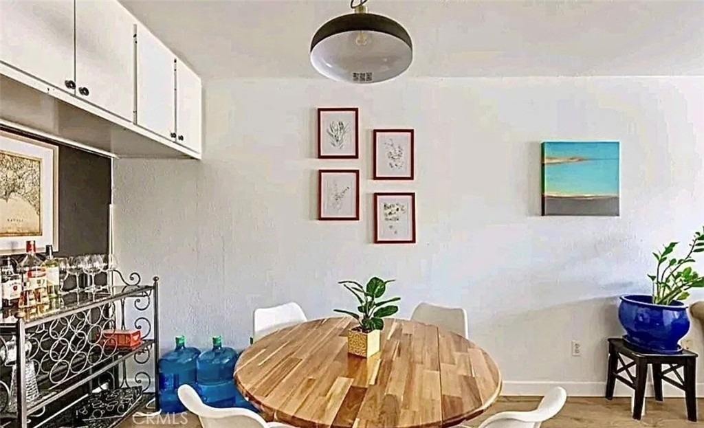 1621 Hotel S - Photo 3