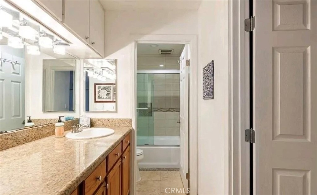 1621 Hotel S - Photo 8