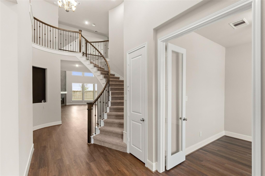 10507 Halley Lane - Photo 5