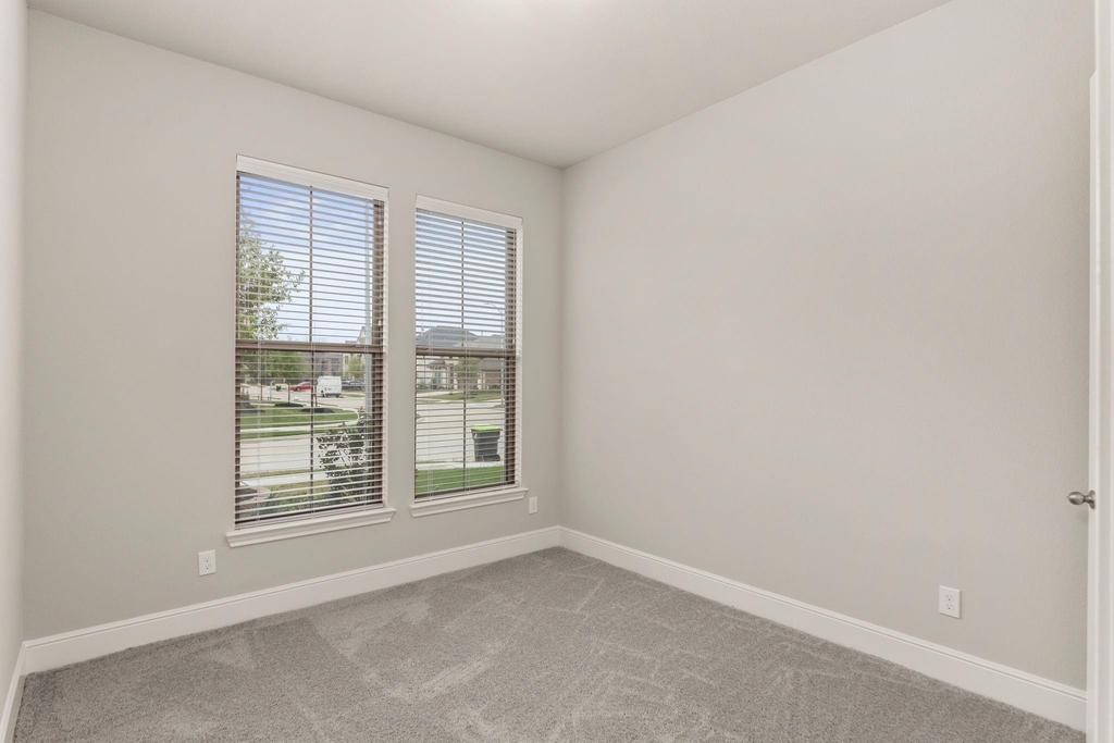 10507 Halley Lane - Photo 9