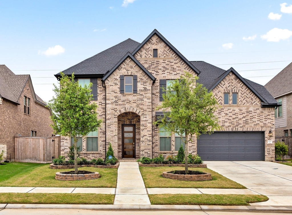 10507 Halley Lane - Photo 1