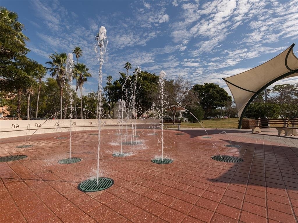 200 The Esplanade N - Photo 53