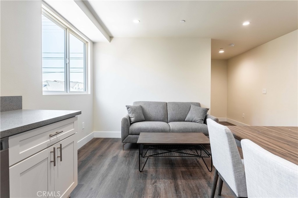 1429 S New Hampshire Avenue - Photo 10