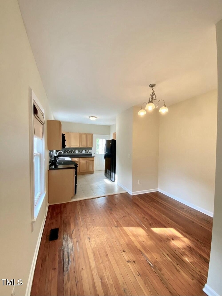 1201 Berkeley Street - Photo 10