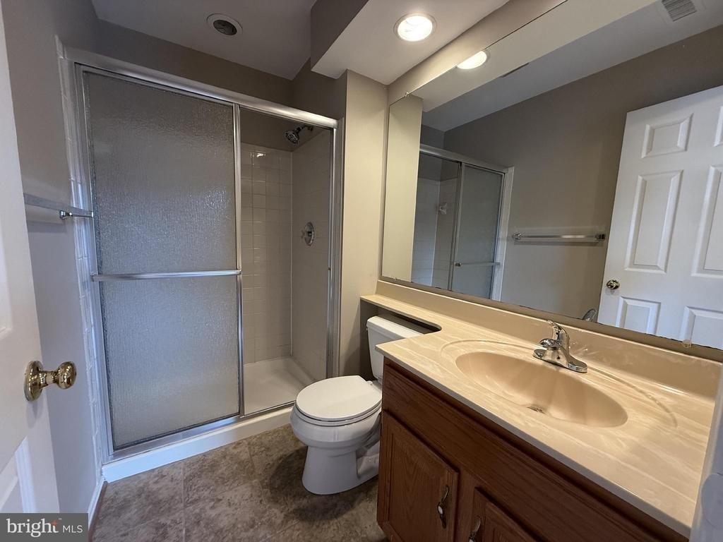 16926 Point Pleasant Lane - Photo 9