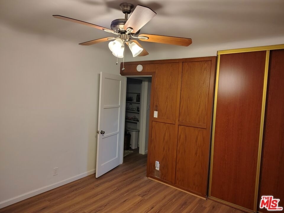 5446 Angeles Vista Boulevard - Photo 7