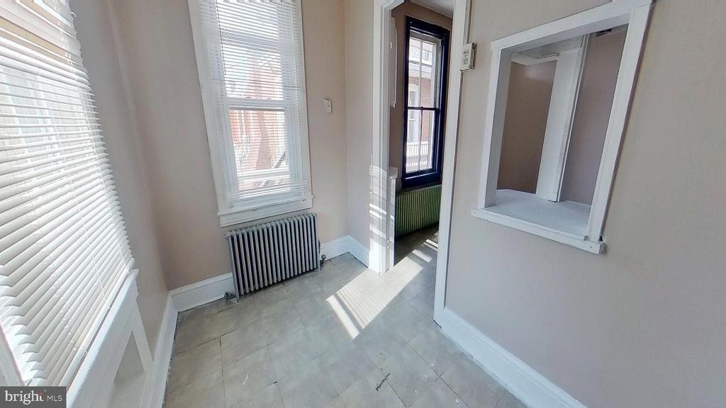 702 W Philadelphia Street - Photo 8