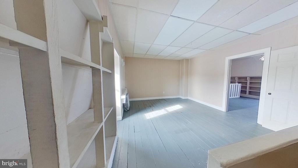 702 W Philadelphia Street - Photo 3