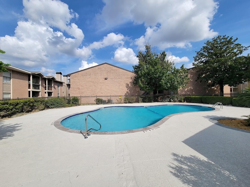 12335 Antoine Dr - Photo 41