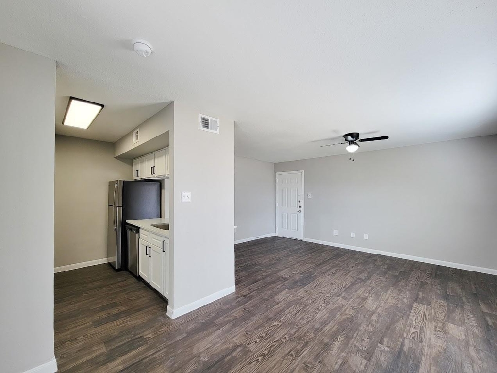 12335 Antoine Dr - Photo 19