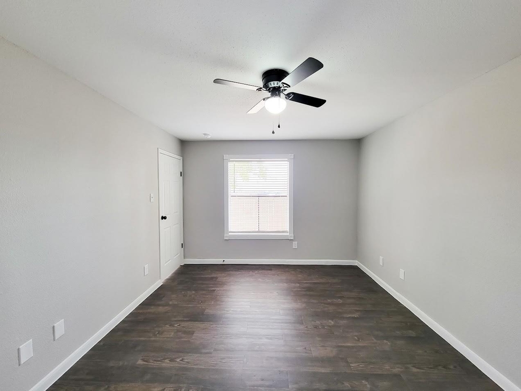 12335 Antoine Dr - Photo 32