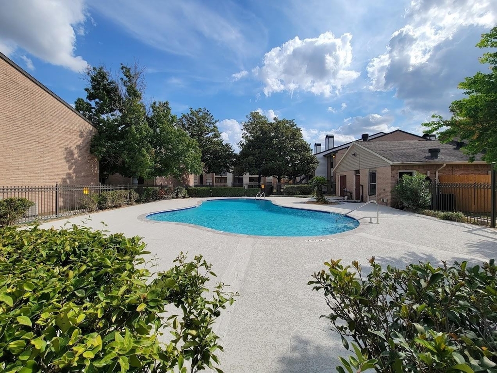 12335 Antoine Dr - Photo 40