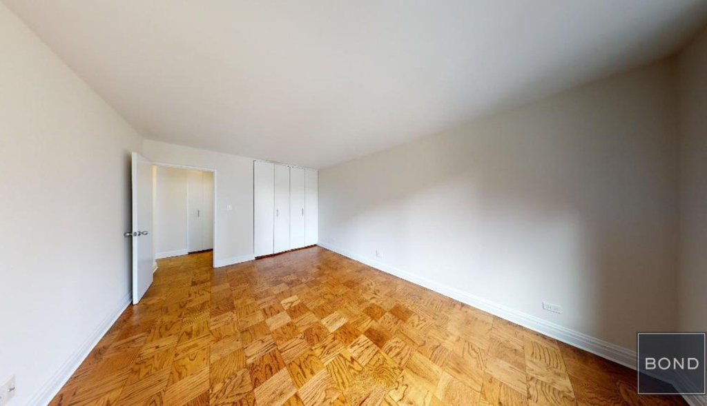 East 71st Street - Photo 2