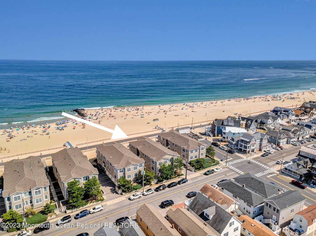 239 Beach Front - Photo 23