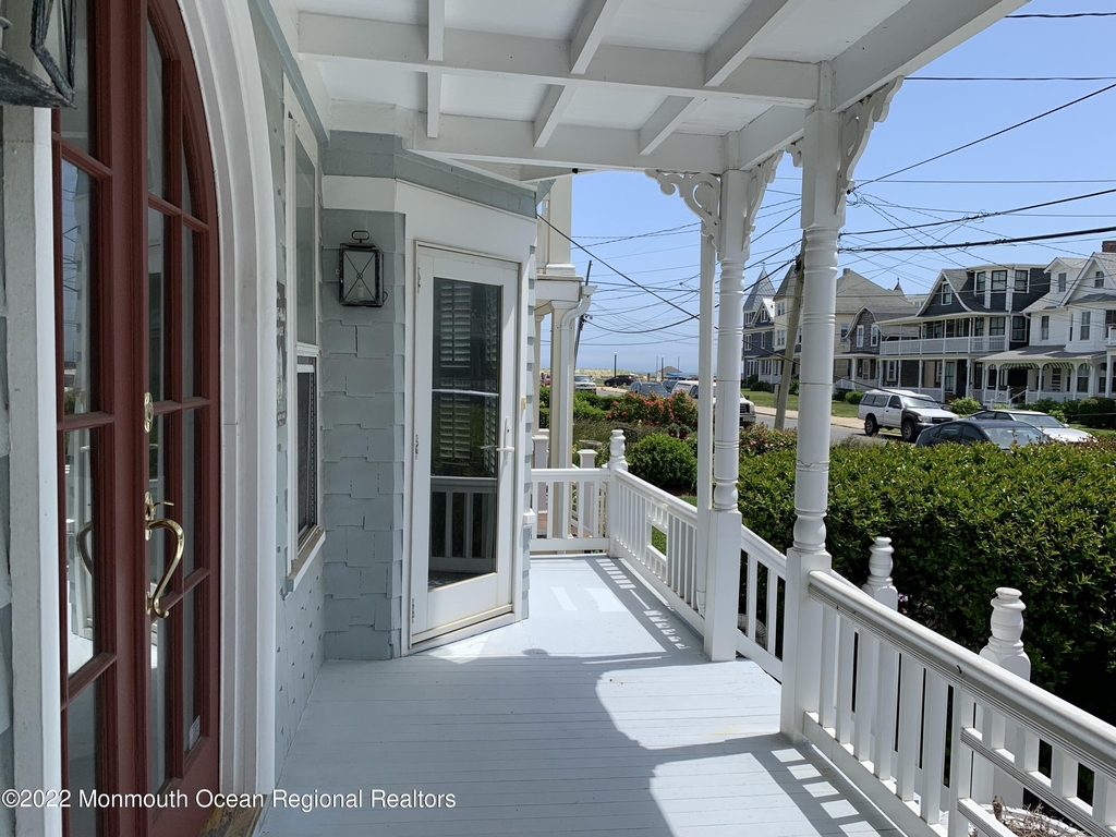 13 Heck Avenue - Photo 18