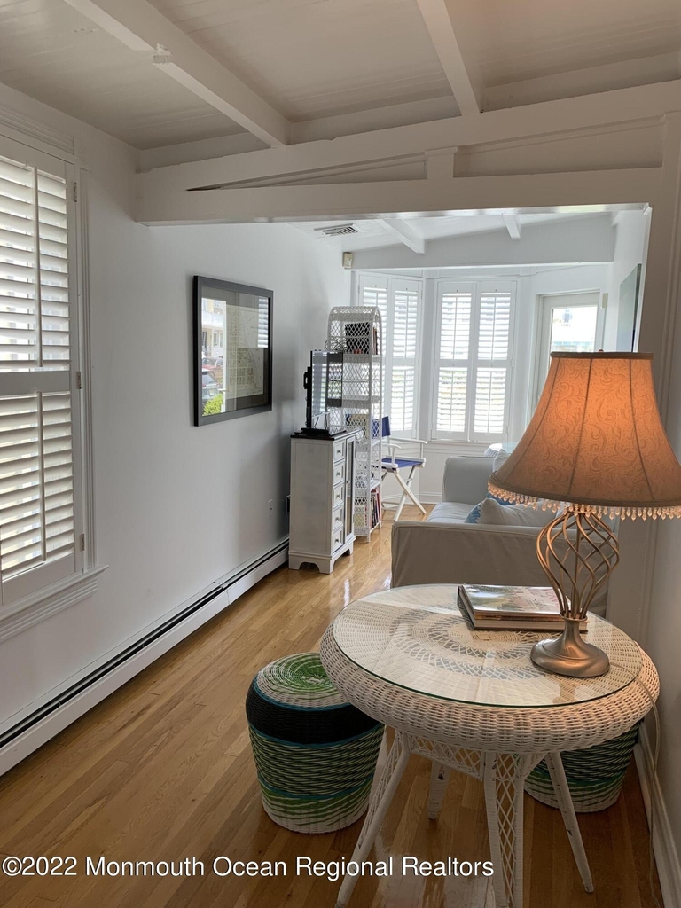 13 Heck Avenue - Photo 20