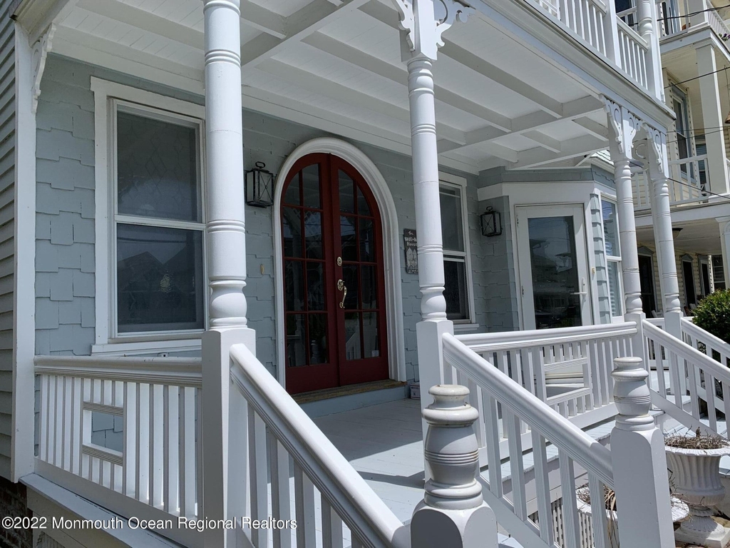 13 Heck Avenue - Photo 1