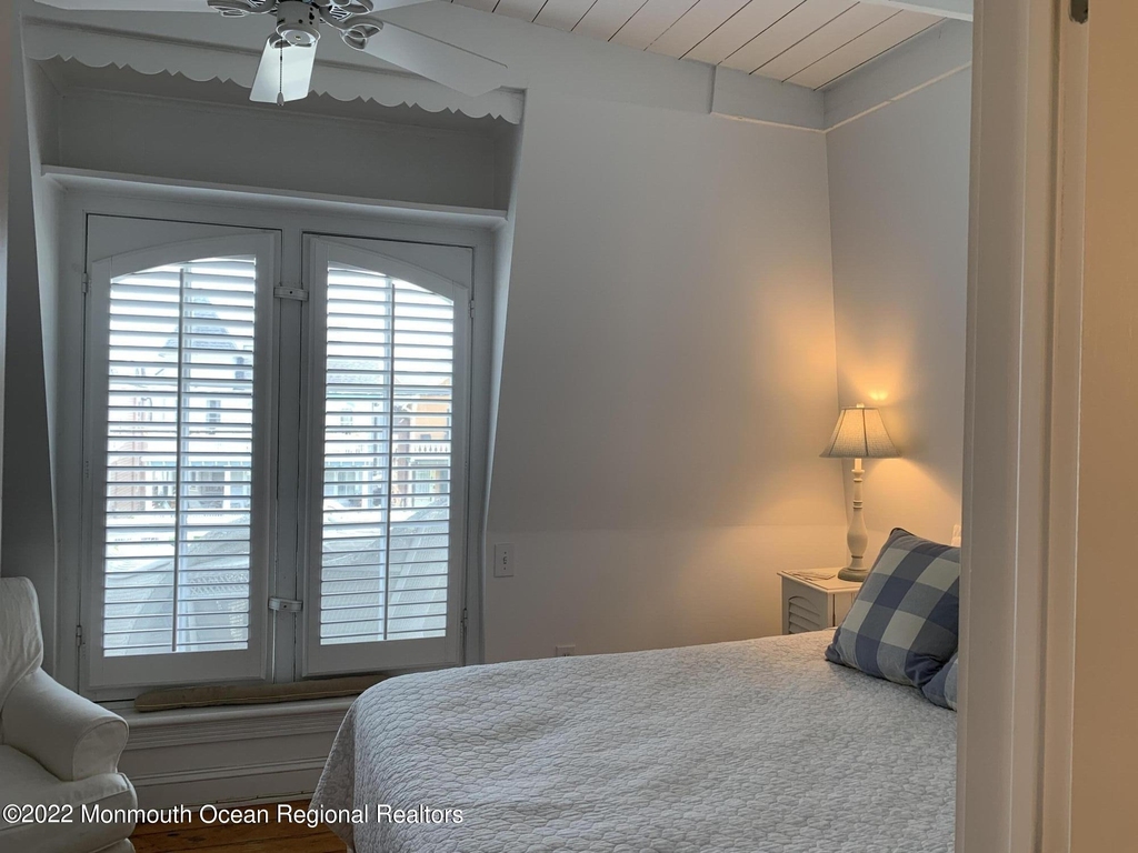 13 Heck Avenue - Photo 10